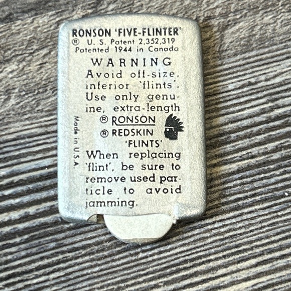 Vintage Ronson Lighter - Picture 6 of 12